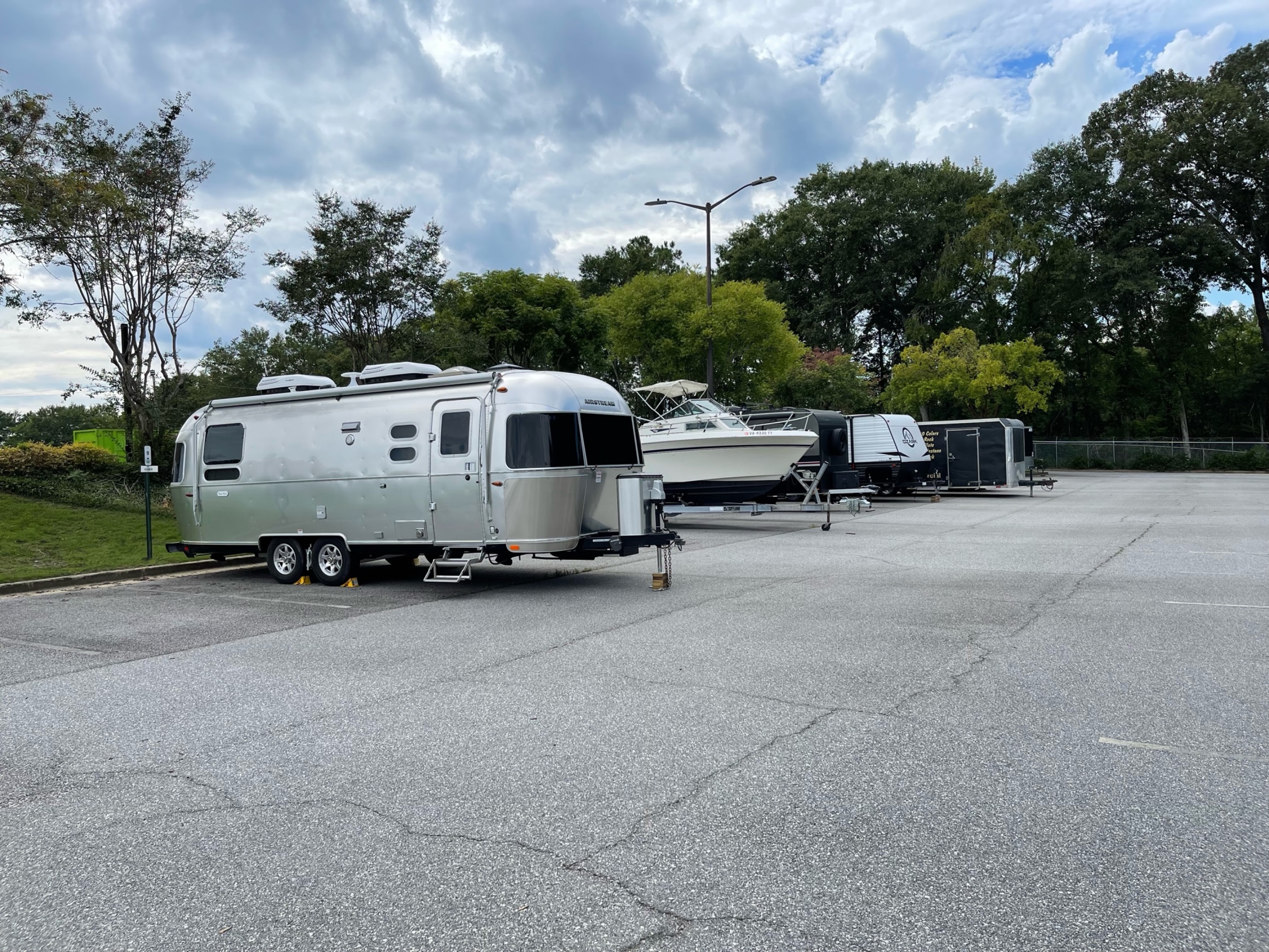 Boat, RV, Vehicle, and Trailer Storage