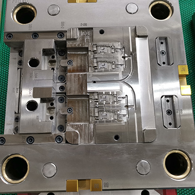 Plastic Insert Mold 139-86