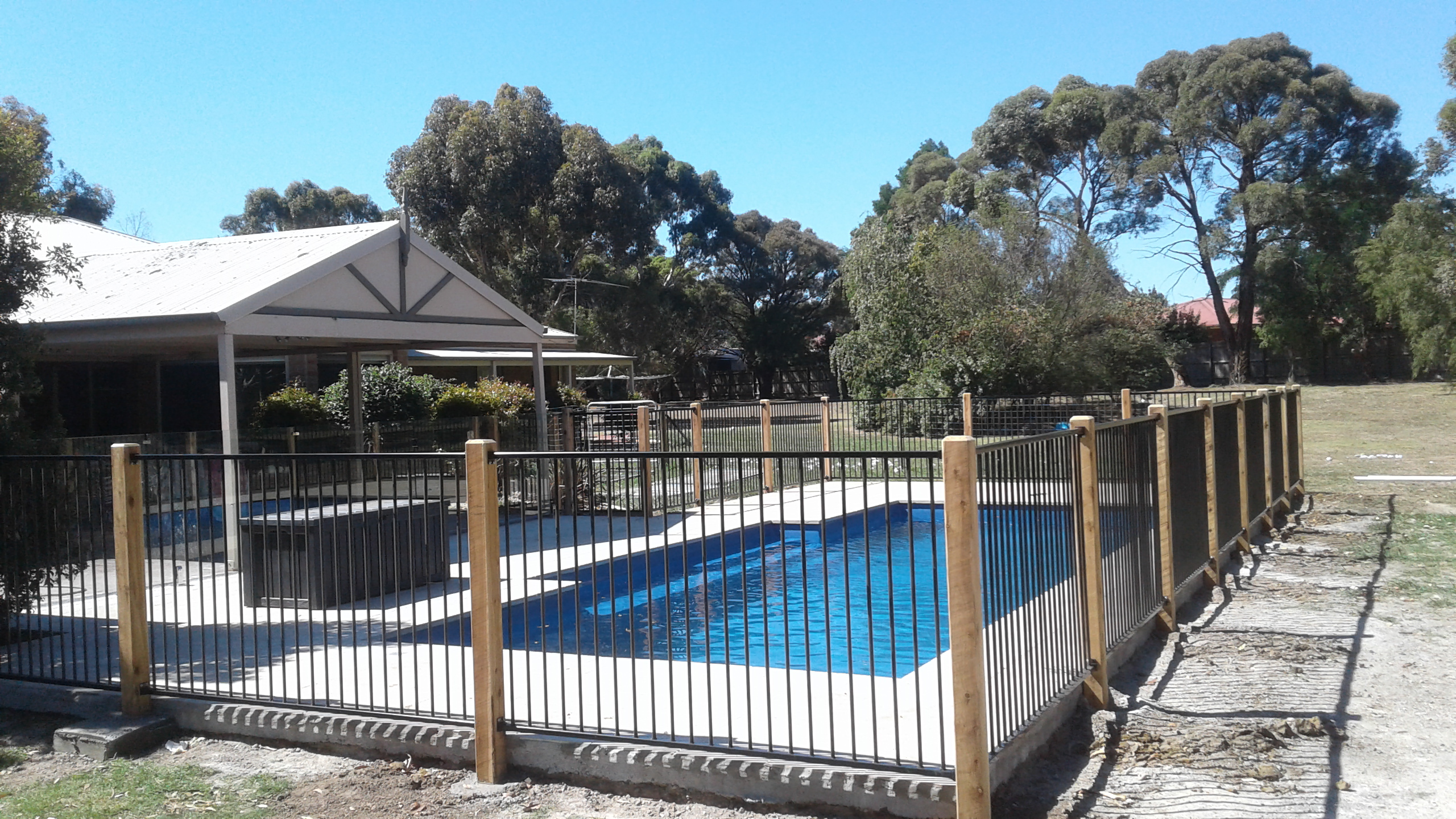 Pool Fence Installation