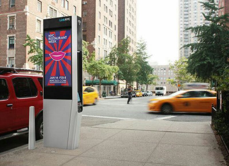 Outdoor Floor Standing LCD Advertising Display