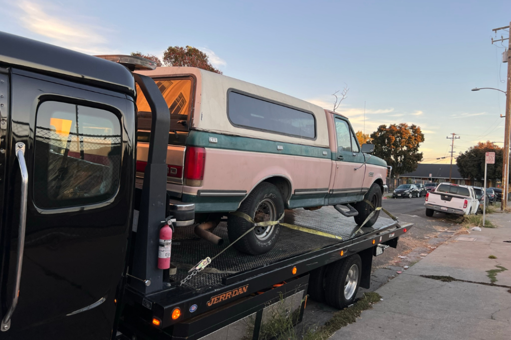 Car Towing Services in Oakland CA