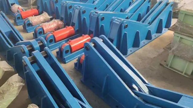 STEEL PIPE DELIVERY MACHINE