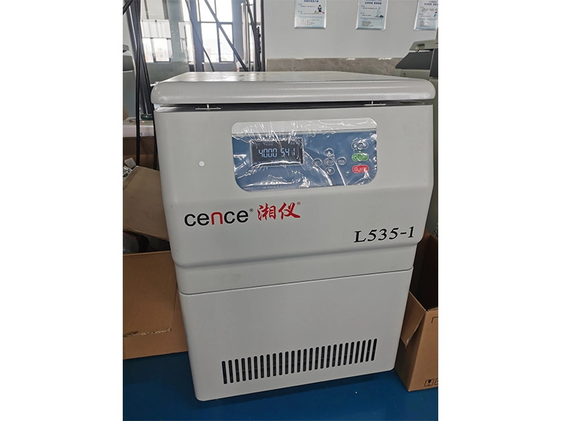 L535-1 4x750mL Low Speed Large Capacity Centrifuge