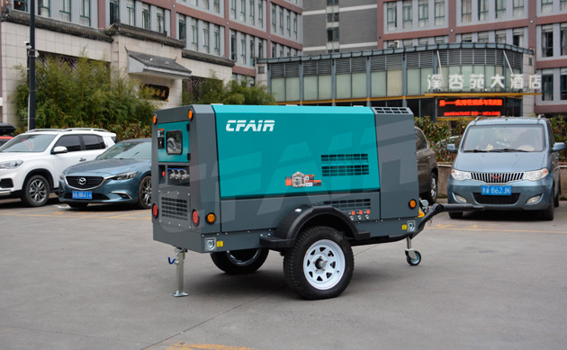 CF100MCI-7 100 CFM Towable Diesel Air Compressor by ISUZU