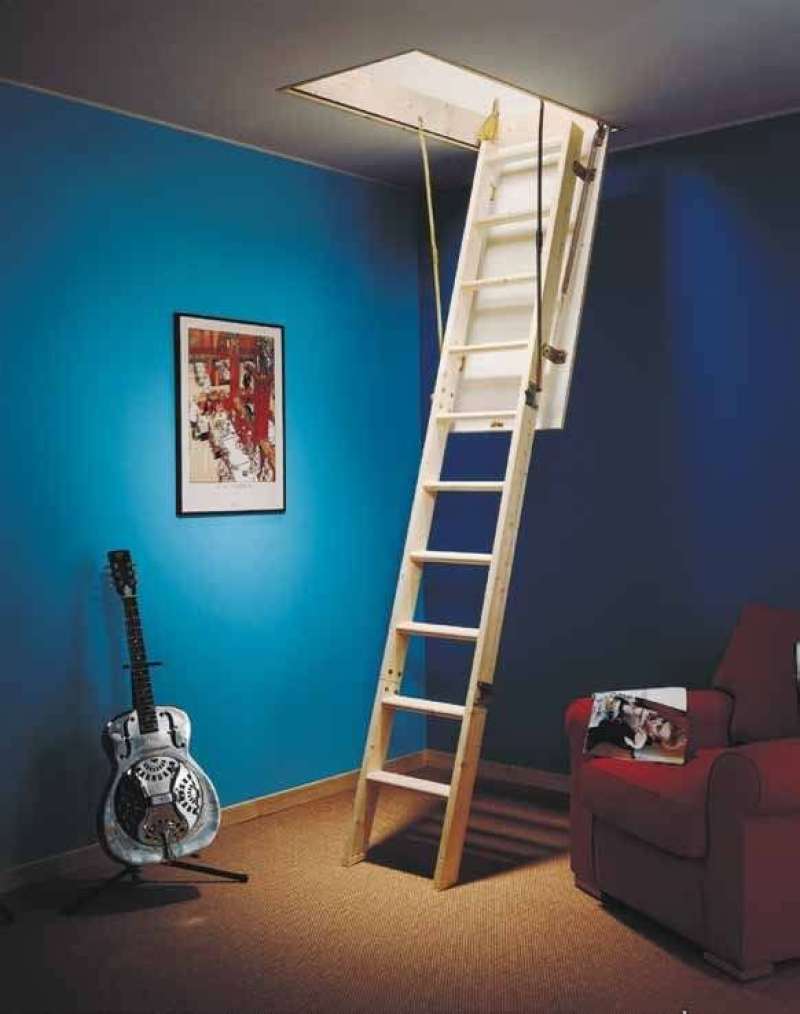 Retractable sliding attic ladder