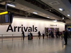 Autobus per il trasporto di passeggeri e di bagagli negli aeroporti