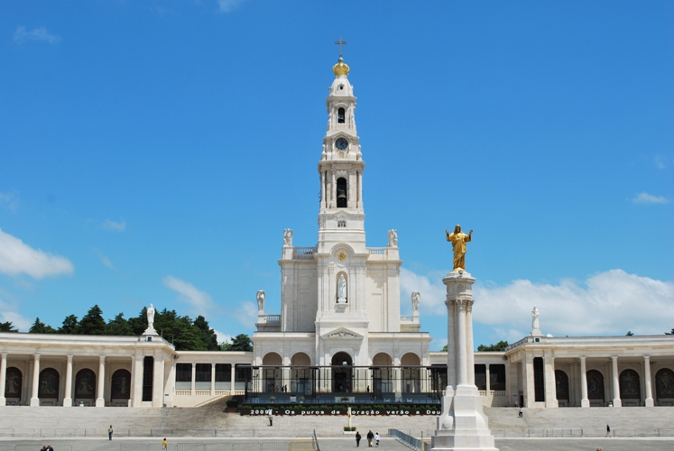 Tour Fátima - Batalha - Alcobaça - Nazaré - Óbidos