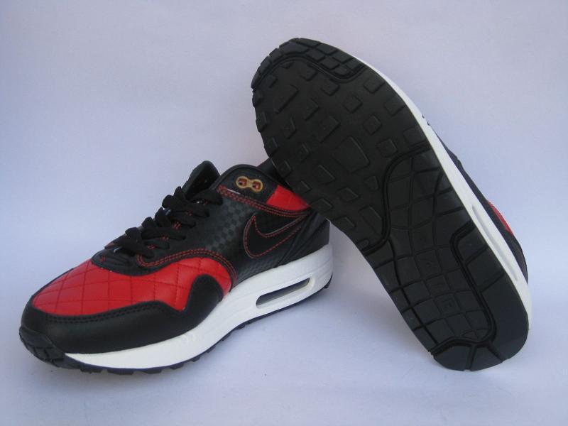 footwear,sport shoes,casual shoes,canvas shoes,leather shoes,safety shoes,slipper,boots