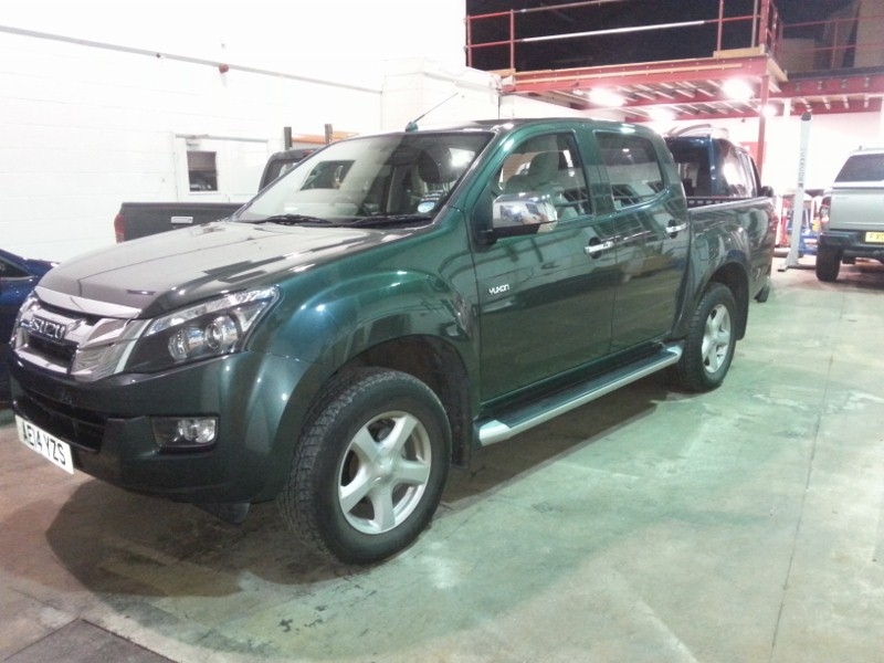 Used Isuzu Dmax Yukon 2.5L For Sale