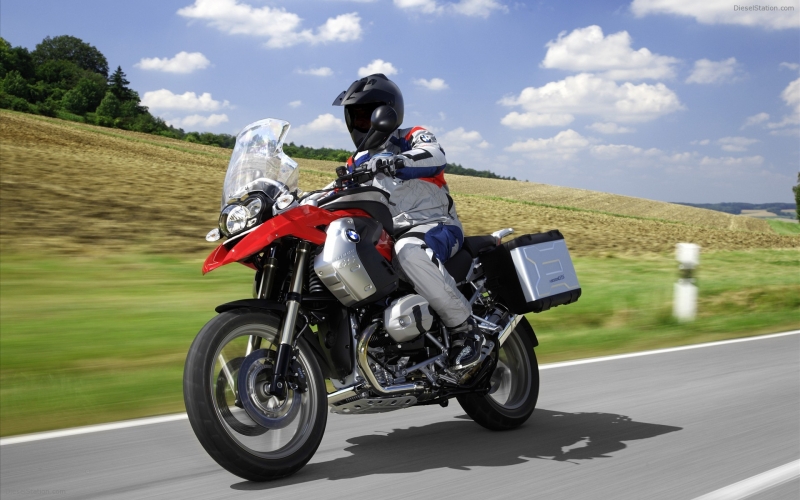 Motorcykler og scootere, udlejning