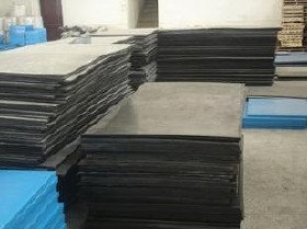 UHMWPE spill plate