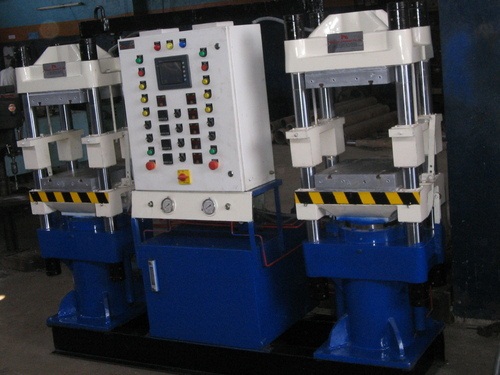 Rubber Moulding Machine