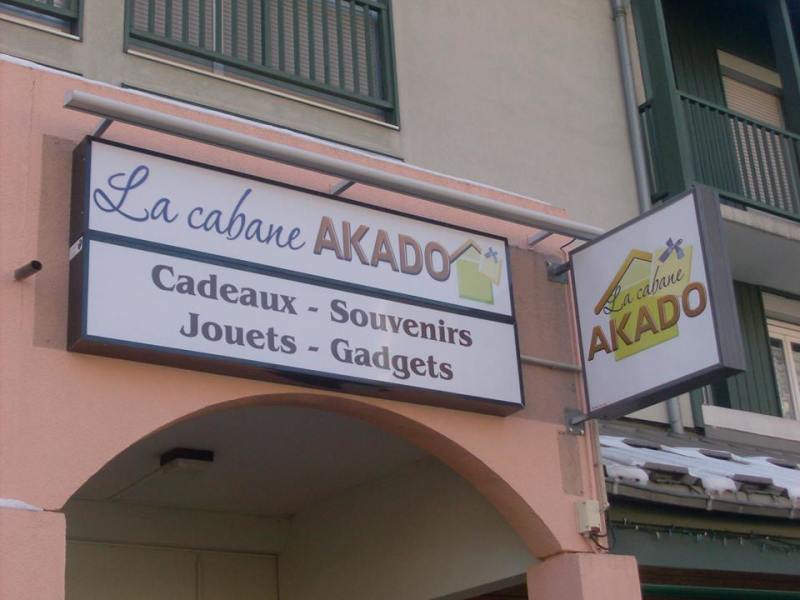 Maduka souvenir