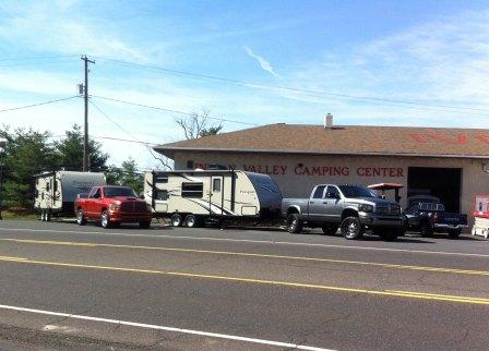  Camping and travel trailer, storage