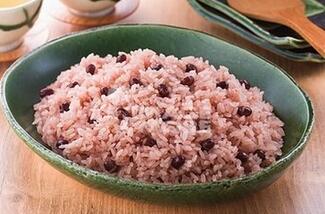 steamed red rice