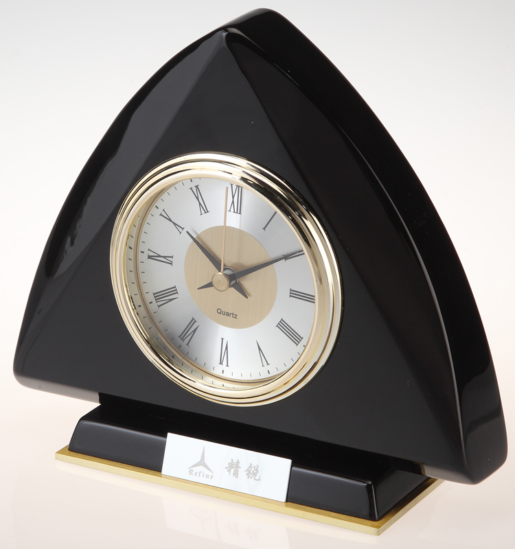 Conda wooden desk clock - A6022