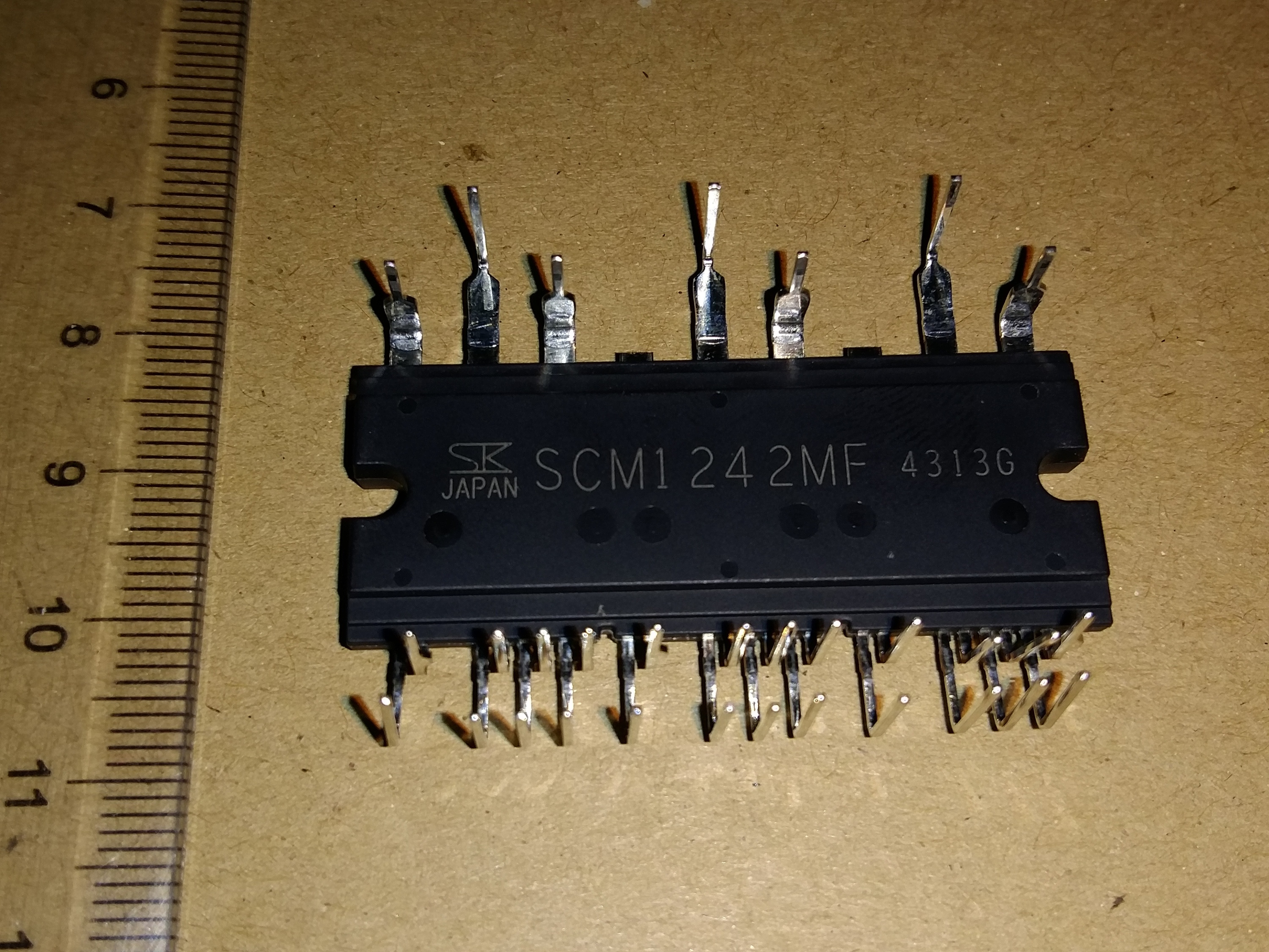 SCM1242MF