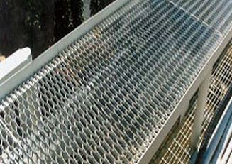 Raised Mild Steel Expanded Walkway Mesh 