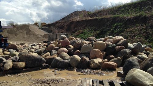 Landscaping, tagħmir u provvisti