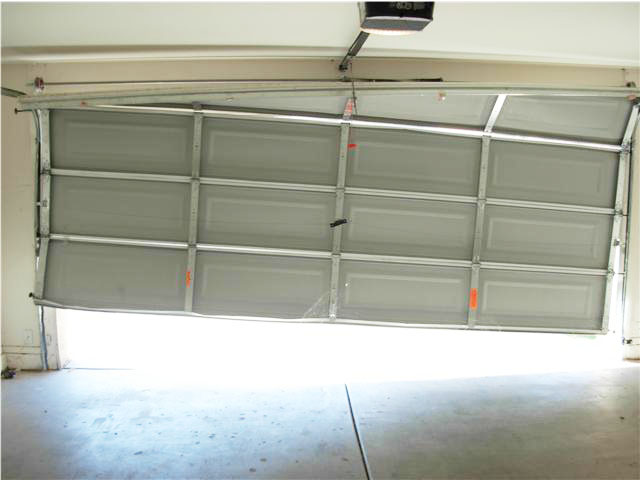 Garage Doors Fix & Repair Service in Austin Tx