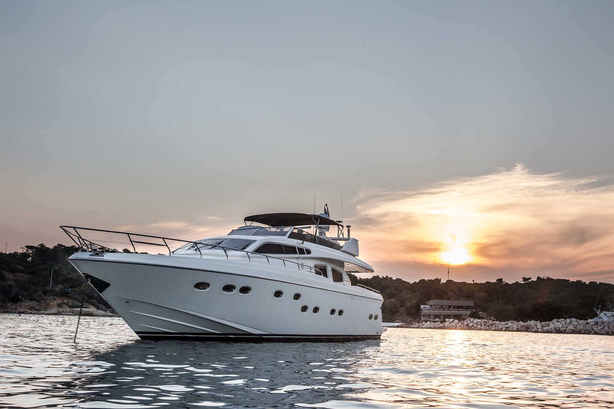Többgerincű (catamaran és trimaran) vitorláshajó
