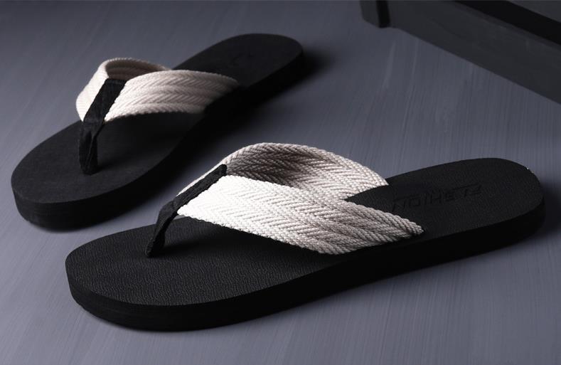  black flip flops