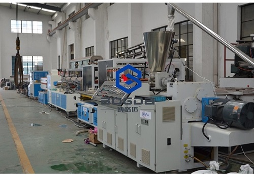 BOGDA PVC WPC floor skirting board foam baseboard extruder PVC profile extruder machine