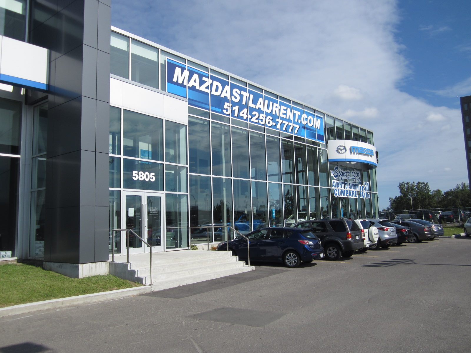 Exterior - Mazda Gabriel St-Laurent (2)