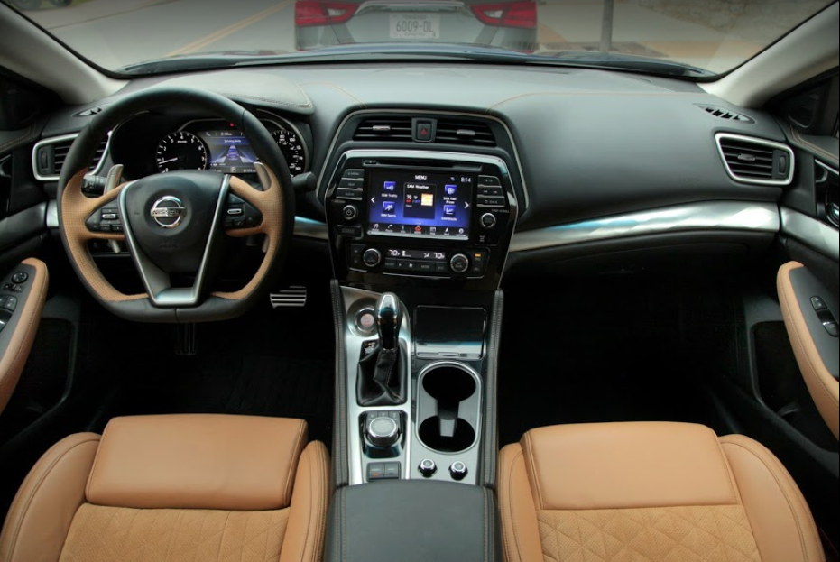 Nissan_Interior