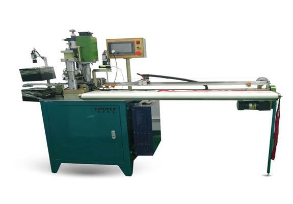 ON-LINE INSPECTION MACHINE FOR ZIPPER APPEARANCE