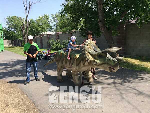 Triceratops Walking Ride(AR-97)