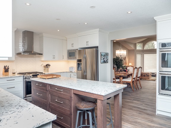 SOLID SOLUTIONS RENOVATIONS