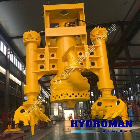 Hydroman™ Hydraulic Dredge Slurry Pump with Agitators.