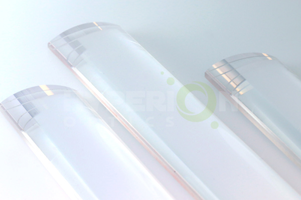 Achromatic Cylindrical Lenses