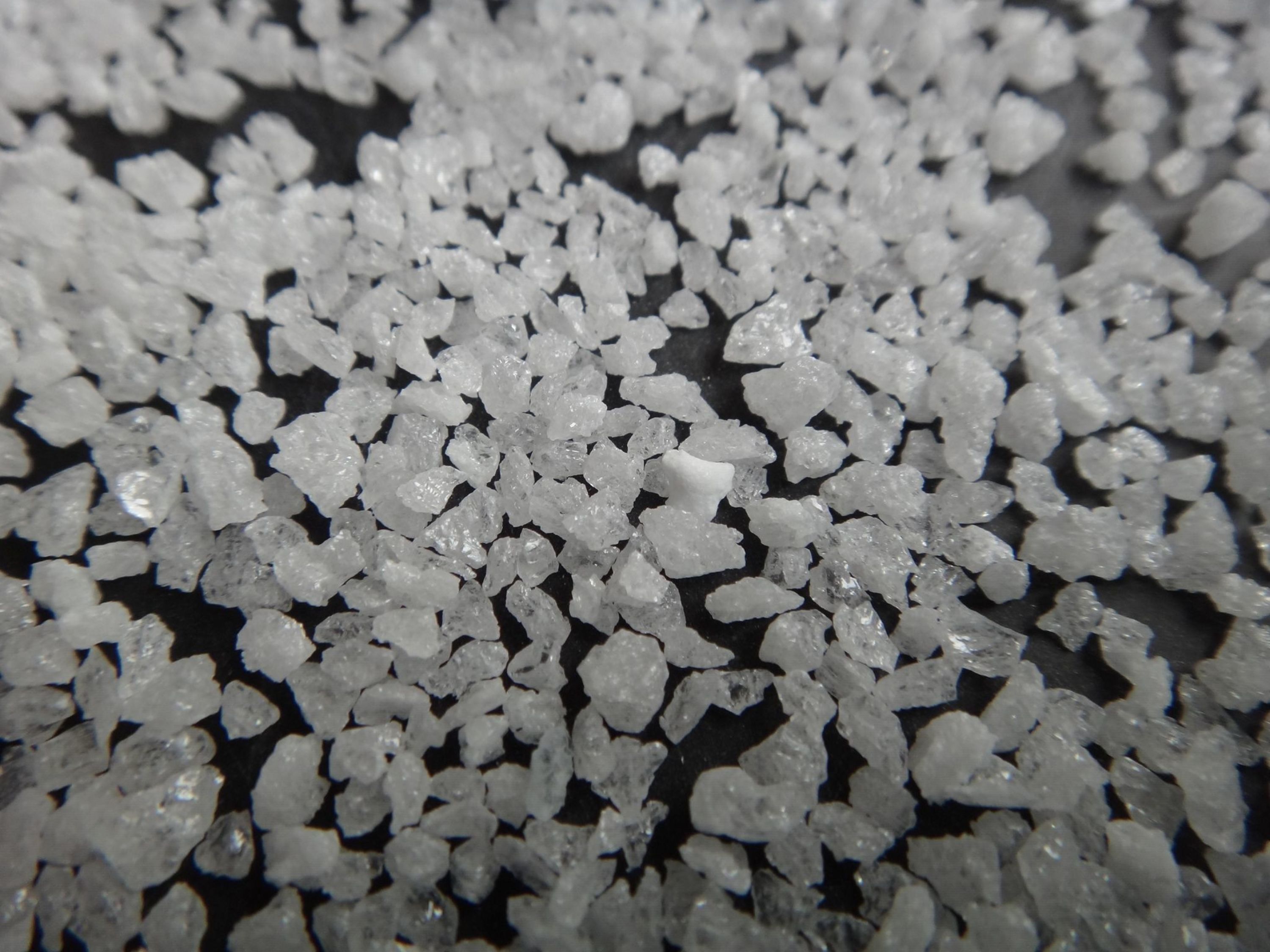 White fused alumina for sandblasting 