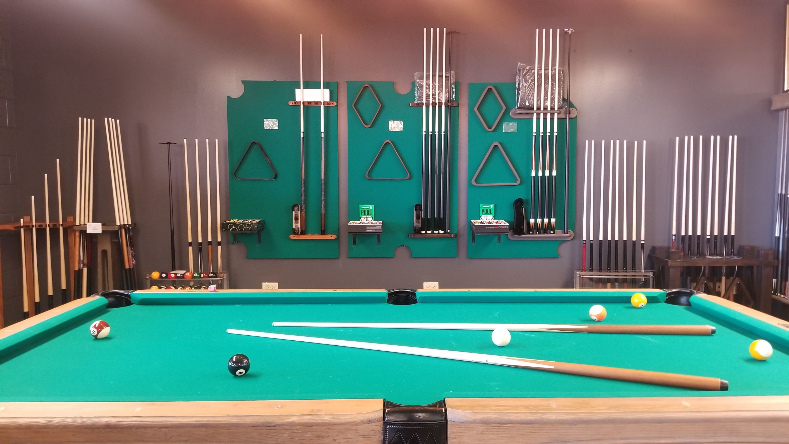 Billiard Tables & Accessories