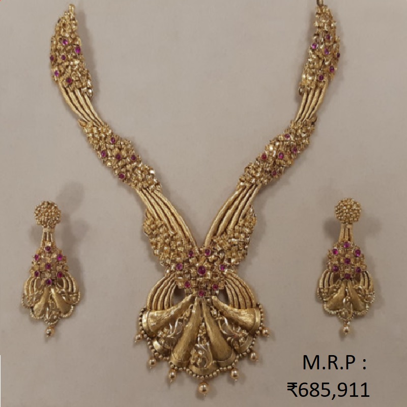 Gorgeous Gold Necklace Set By PC Jeweller